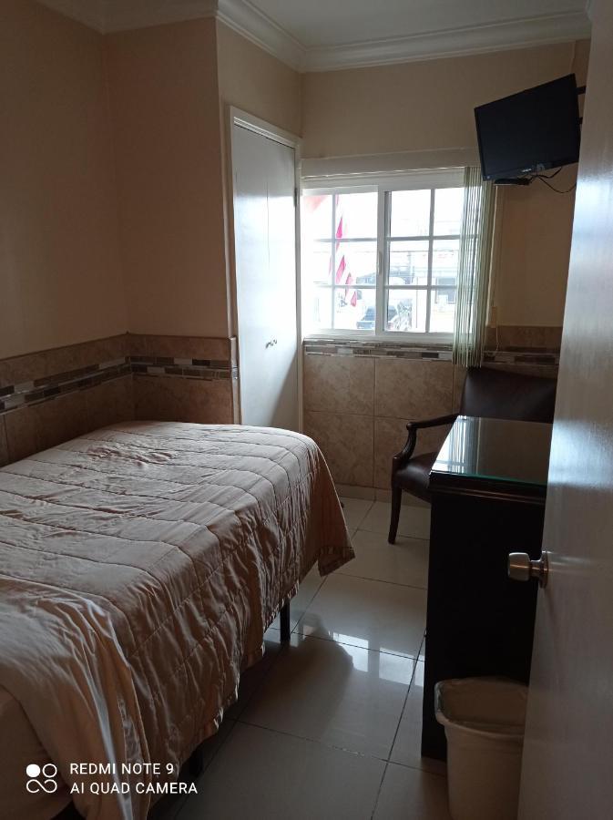 Suites Leon Rojo Tijuana Zewnętrze zdjęcie